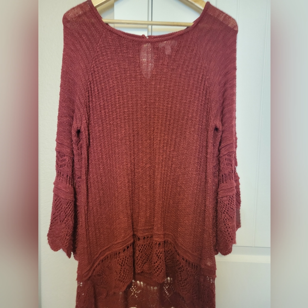 2 Sweaters - image 2